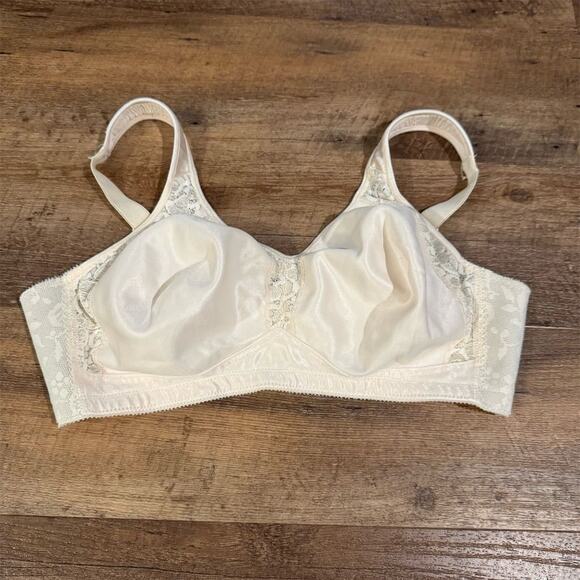 Playtex 18 Hour T-Shirt Bra 38C Beige Side Smoothing Wireless Floral Lace - Picture 1 of 4